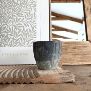 Clay vessel candle Tobacco bay leaf
